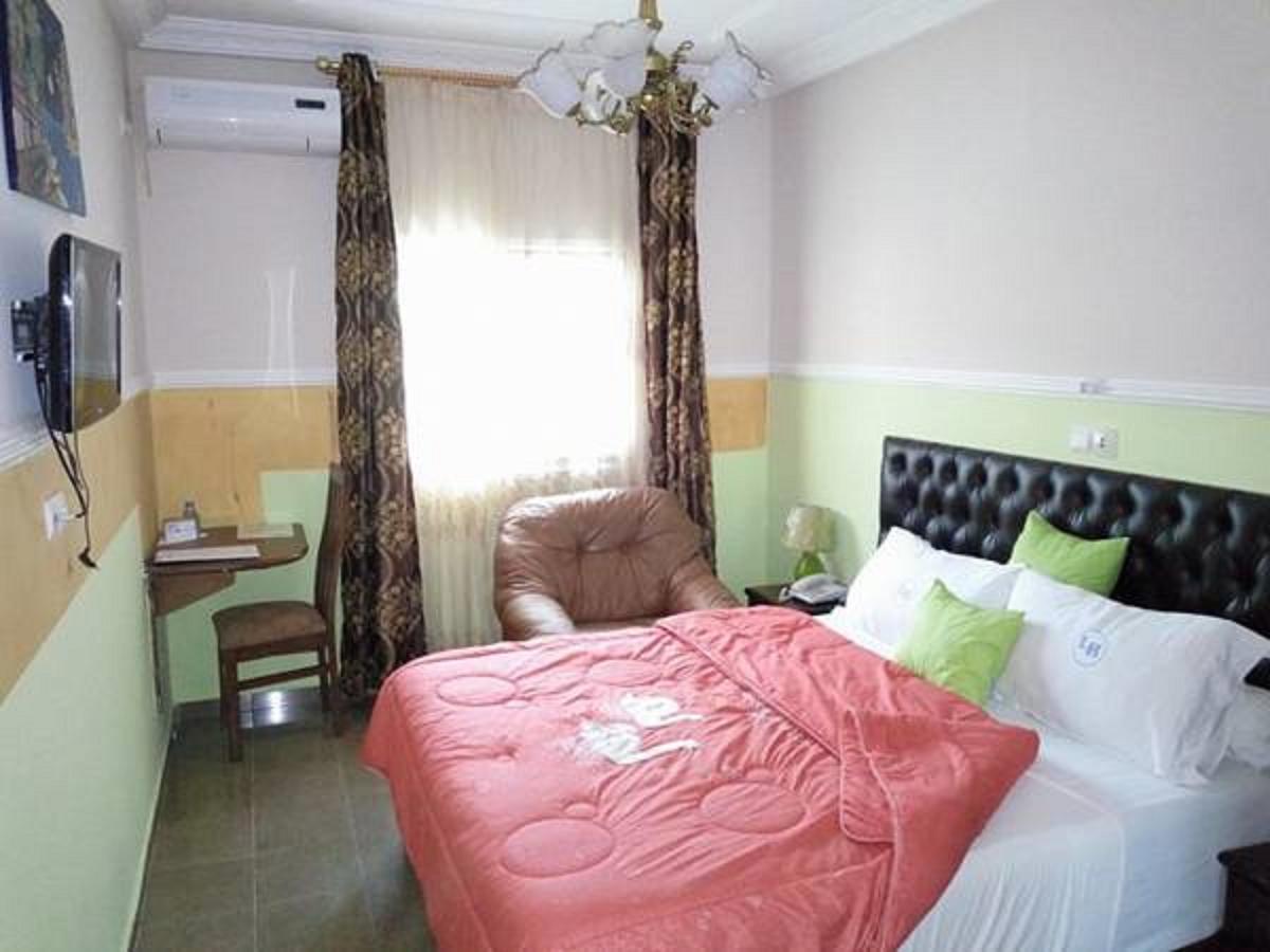 Liza Hotel Yaoundé Exterior foto