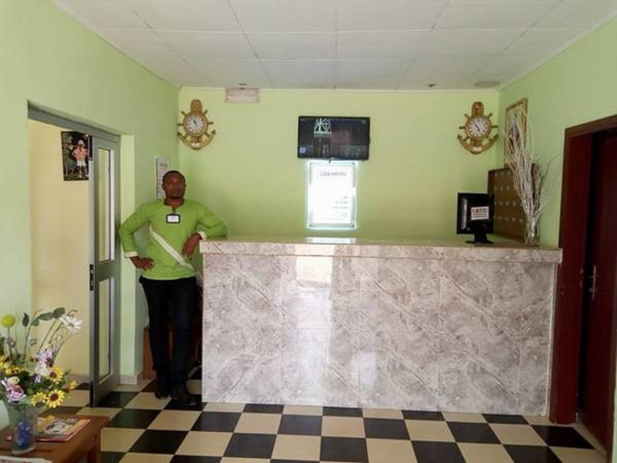 Liza Hotel Yaoundé Exterior foto